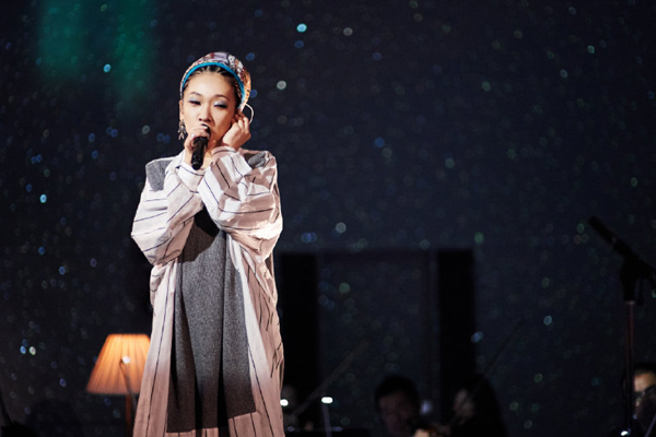 米希亚是哪个国家的人 歌手当打之年灵魂演绎秋意浓日文原版太惊艳