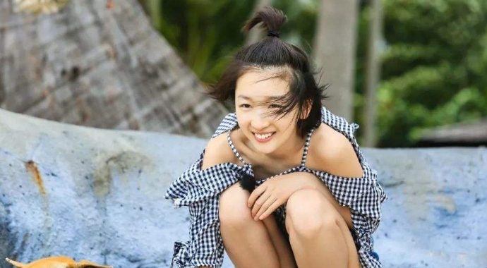 周冬雨获香港导协奖最佳女主角 周冬雨接连拿下大奖远超同龄小花