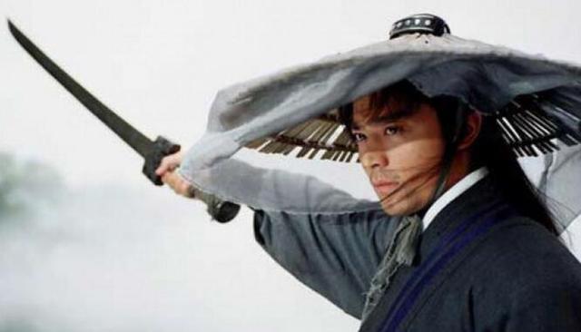 四个拿刀最帅的男星,吴京垫底,甄子丹倒数,古天乐是永恒的经典