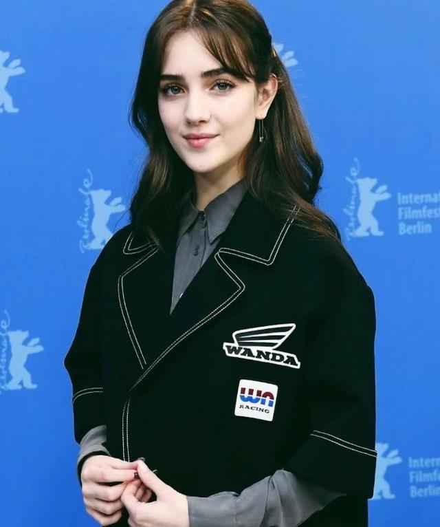 新一代神颜出来了？完全长在我的审美上，超近镜头怼脸也不怕！