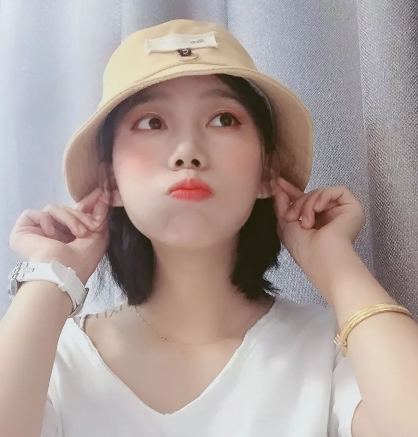 抖音玲爷的家庭背景如何 住大房子家境优越是真的吗