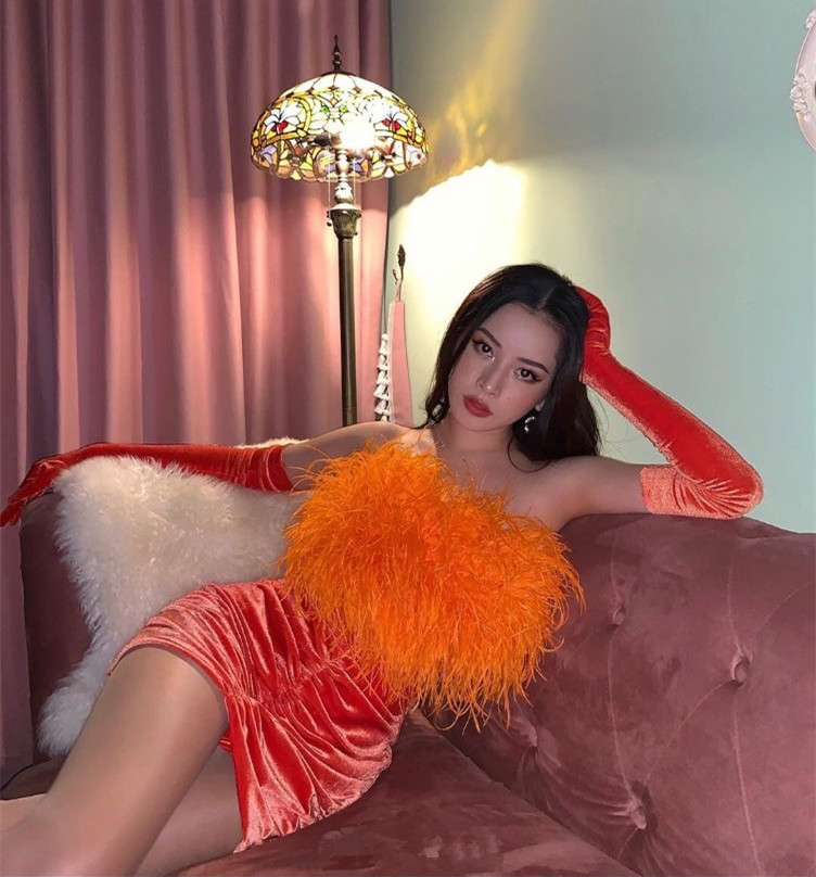 越南杨幂成华为代言人,黑寡妇同款火辣身材,私服穿搭更是性感惹火