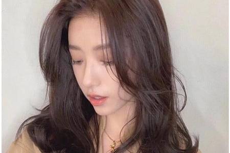 2020最火头发显白颜色，五款流行发色女生图片推荐