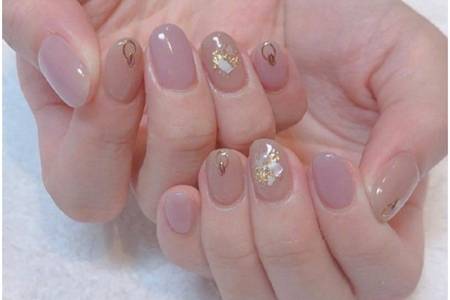 美甲图片2020最火新款式，女性气质倍增的美甲教程