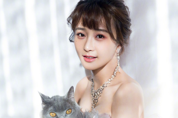 《如果岁月可回头》区晓鸥的结局是什么 陈冰剧中造型让人眼前一亮