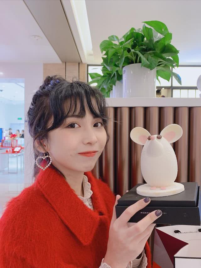 2020年看看这几款短发,大妈也能秒变邻家小妹妹