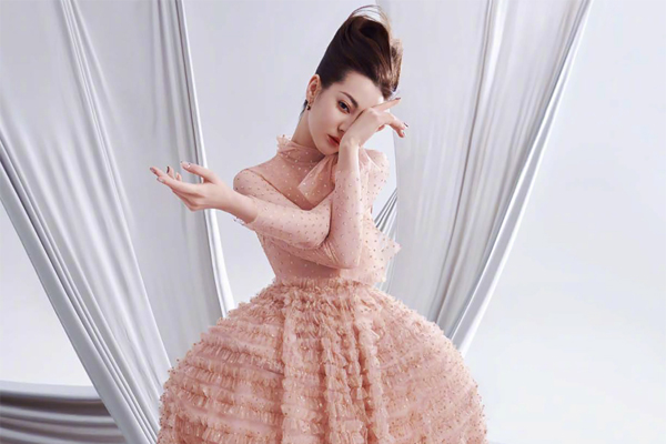 迪丽热巴跟嘉行合约什么时候到期 杨幂从中周旋如今合作稳定