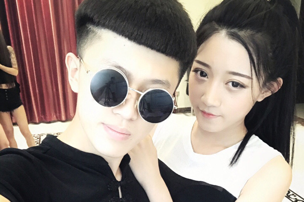 牌牌琦为什么不能露脸 低俗直播被封号求婚又惹争议