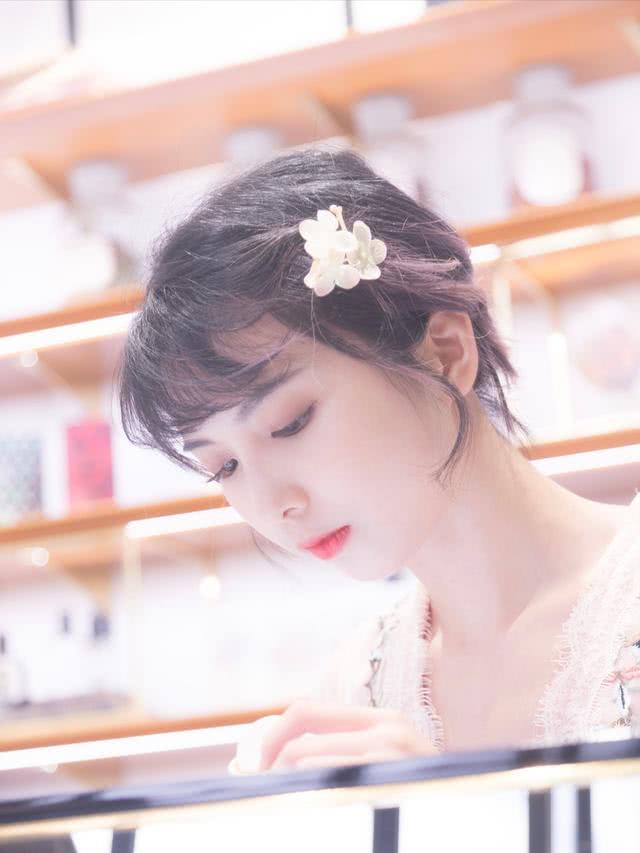 2020年看看这几款短发,大妈也能秒变邻家小妹妹