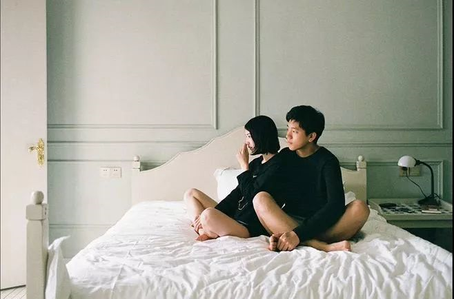我和女友的故事小说 最终她还是为了钱离开了我