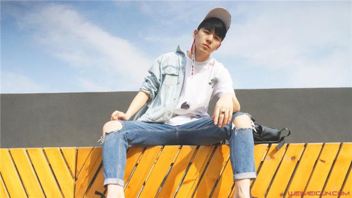 仝卓怎么读音揭秘 详细个人资料背景及情史遭深扒