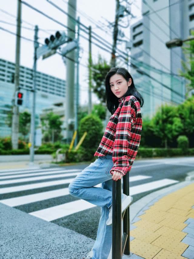 景甜的搭配风格真是时尚又多变,轻松迷倒男神