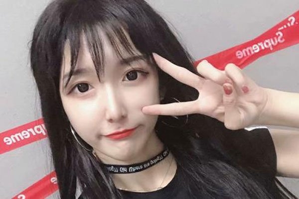 网红艾比是男是女整容前什么样子 穿女装照片是怎么隐藏的