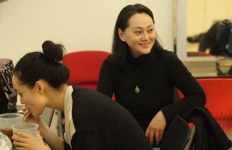 娱乐圈内的明星母女，她们年龄看起来不像，是母女不太敢相信