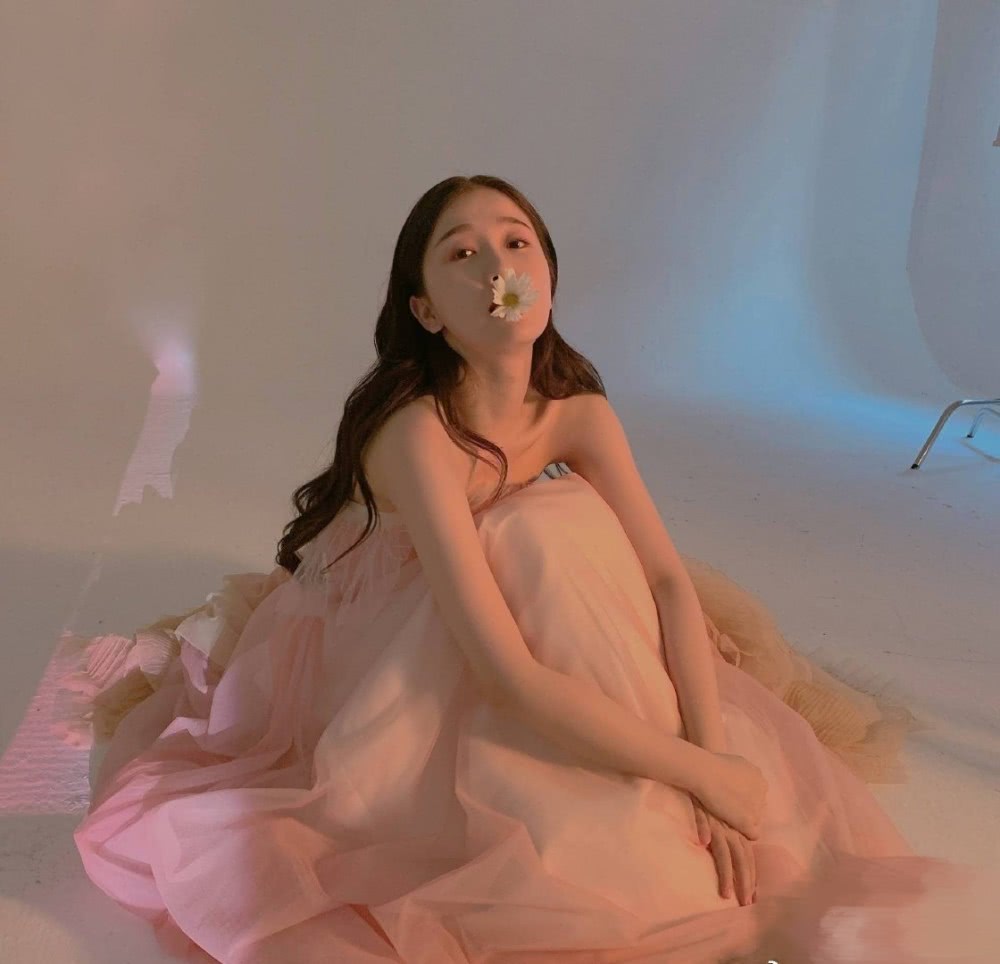 虞书欣青春有你初表演，她的话让导师难以开口，依然是那个爱撒娇的小作精