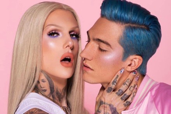 j姐到底是男是女 成为最励志鼻祖网红令人钦佩