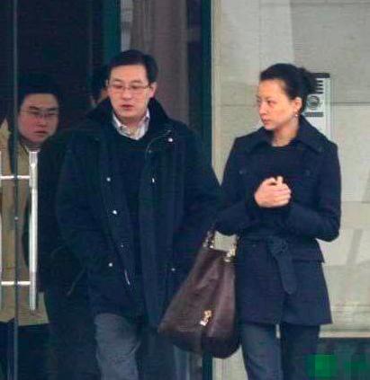 结婚便是后母的女星，她被继女欺负也罢了，她甚至被亲儿子欺负！