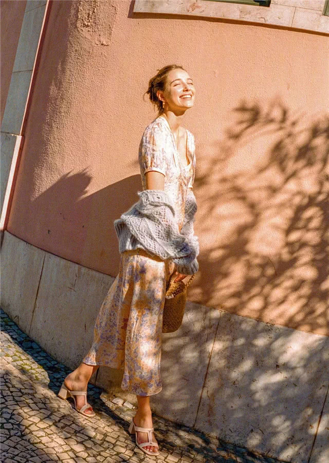 2020春天流行这样新搭配，时髦显瘦还洋气！