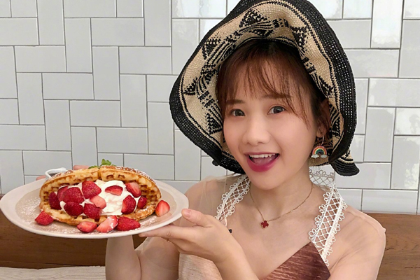 密子君是真吃还是假吃 久吃不胖被质疑暴露真相后网友不买账