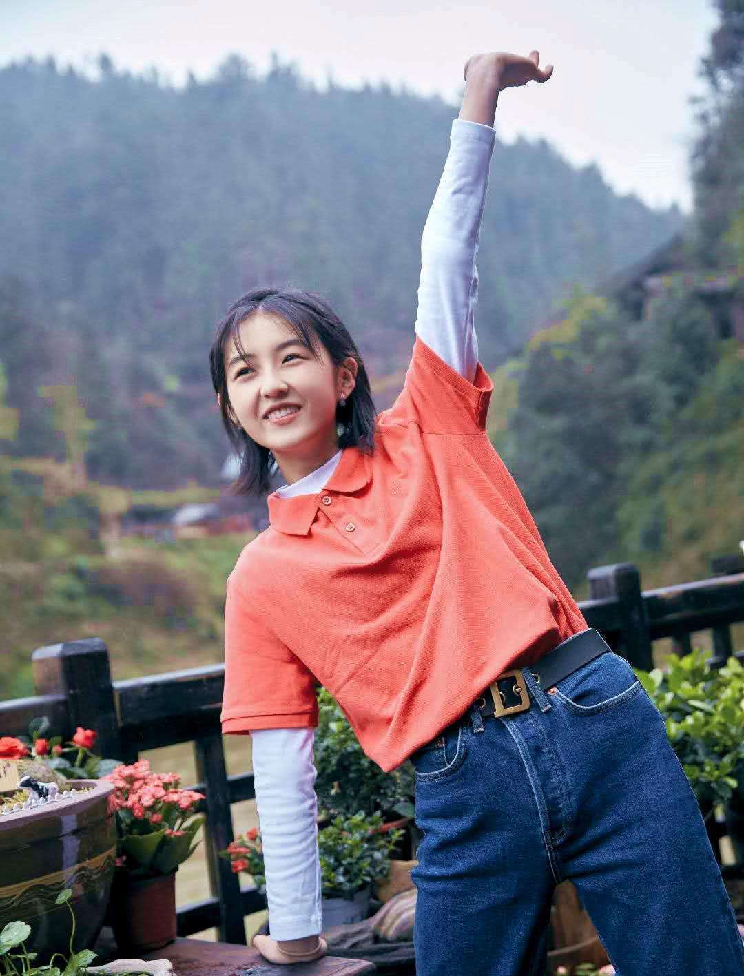 娱乐圈有这样一句话:生子当如郭麒麟,有女当如张子枫