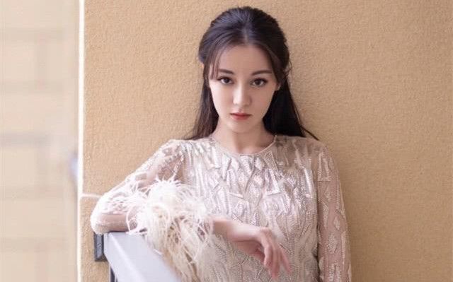 《枕上书》刚收官不久,热巴又有4部新片将播,男主全是演技派