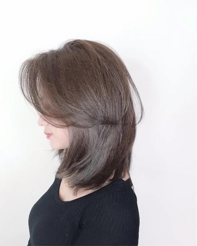 2020年还流行短发吗?这几款中短发超耐看