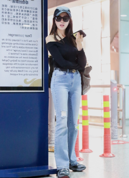 张天爱真是仙女体质,穿薄纱裙气质超好太唯美