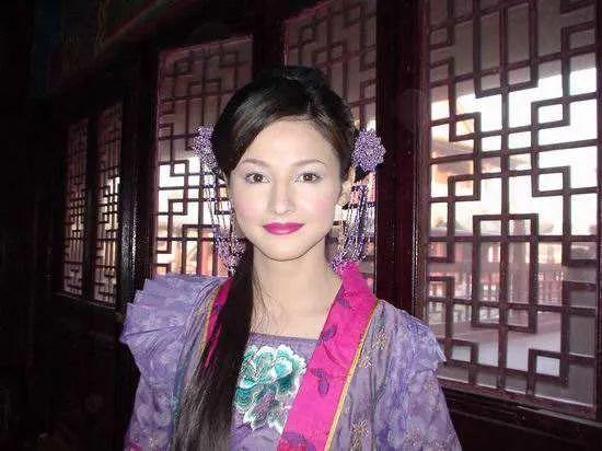 日本混血女星桥本丽香！曾经影视剧性感造型惹人垂涎