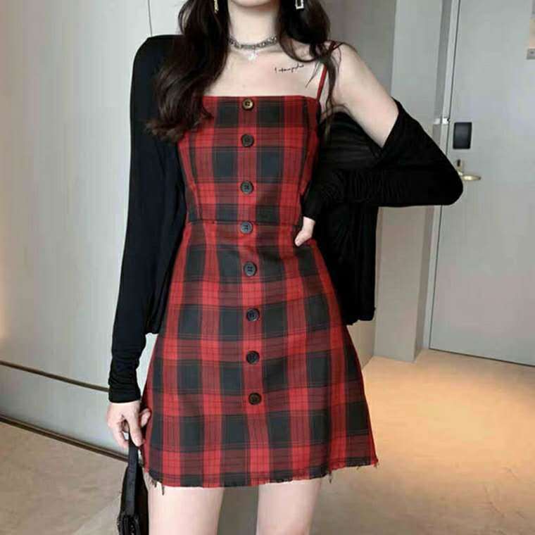 从去年火到今年的“渣女裙”,穿上真是又纯又欲