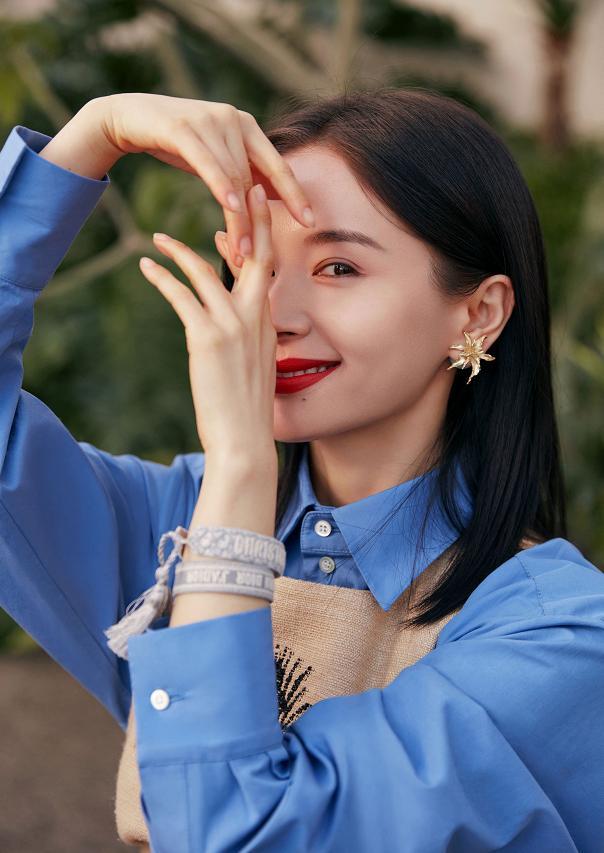 王子文春季造型让人心动,柔情造型倍感温柔