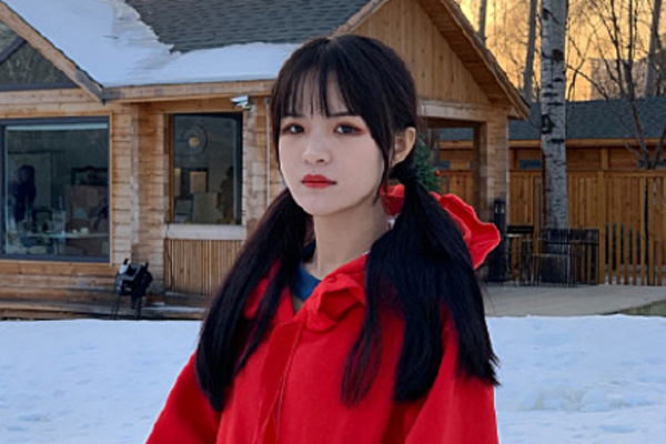 七阿姨为什么能采访明星 前期拍摄短视频积累大量粉丝