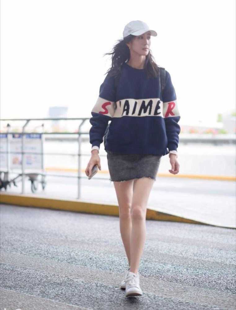 健身女神张钧甯身材太好！穿白色连衣裙凹凸有致高贵大气