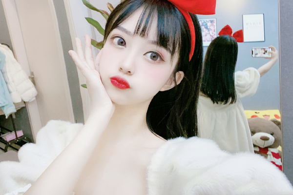 抖音苓妹妹真名叫什么 网红女神颜值在线长相甜美
