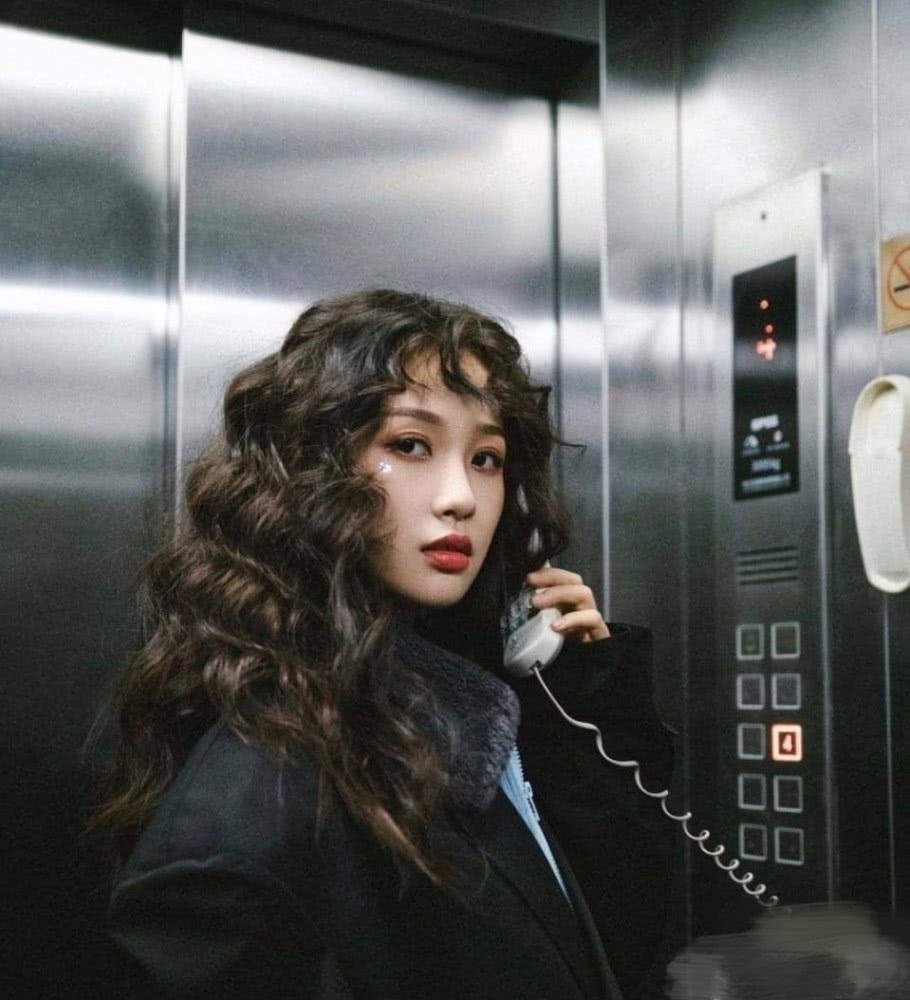 虞书欣青春有你初表演，她的话让导师难以开口，依然是那个爱撒娇的小作精