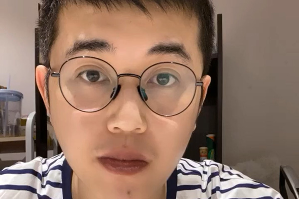 李佳琦的小助理是哪里人 被直播带火成小网红