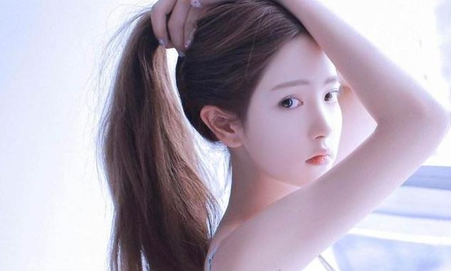 22岁的我甘愿被“老牛吃嫩草”，嫁给66岁大叔后婚后每天苦不堪言