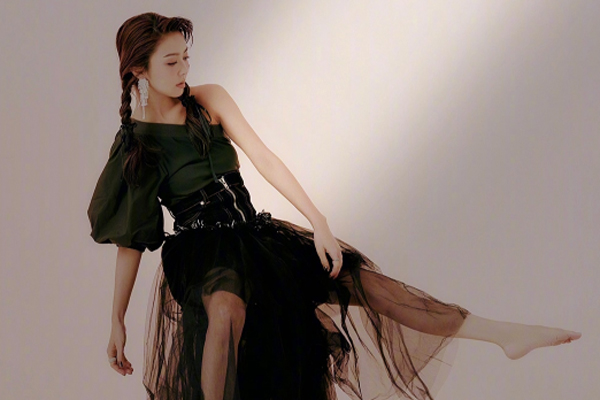 薛凯琪和江一燕是什么情况 首次澄清多年误会并公开道歉