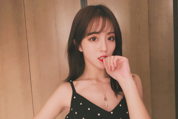 莉哥复出是真的吗 改名后频发动态被全网封的原因竟是这个