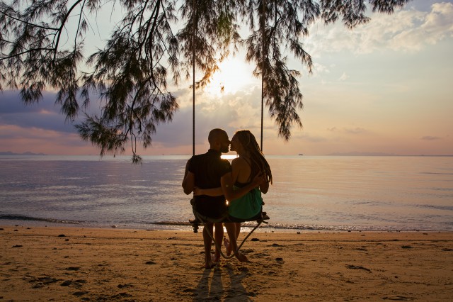 学会刺激男人产生“亏欠心理”,他才会加倍珍惜你,不会背叛你