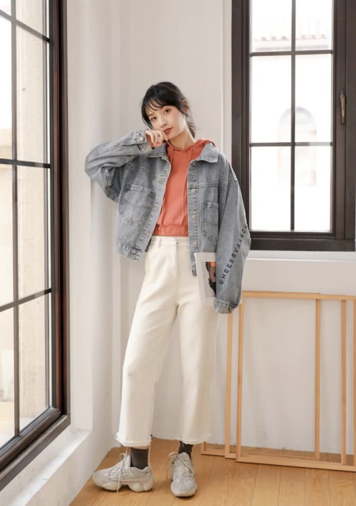 看韩国小姐姐2020春天如何完美诠释CHIC风,休闲又有气质!