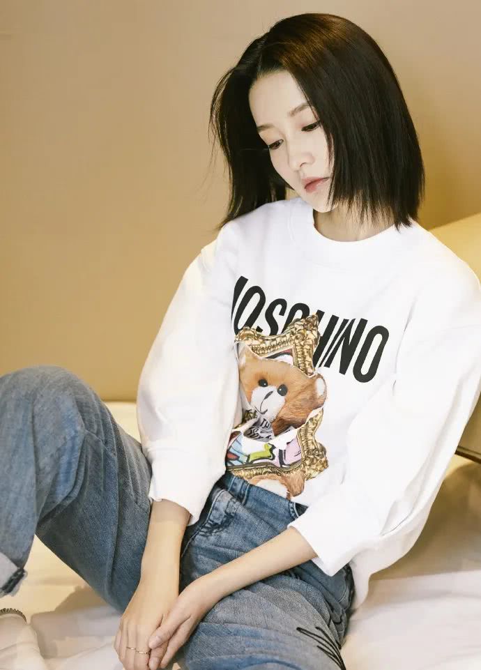 李沁的长发到底有多平庸?看她现在的短发又飒又美就知道了