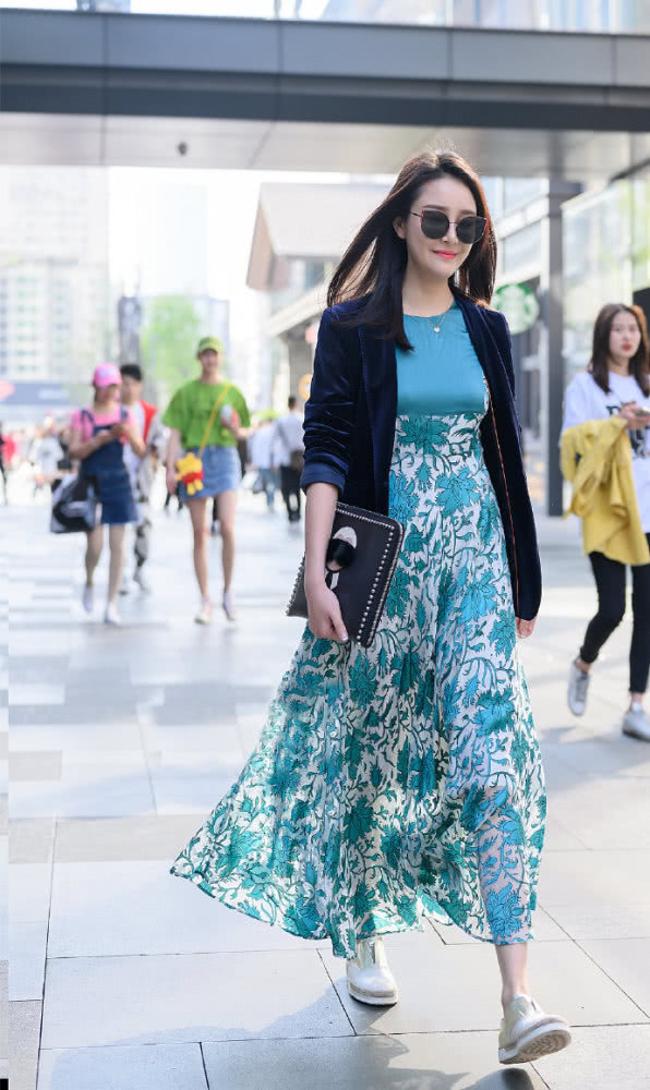 还在单穿小西装?走混搭路线才是王道,帅气又有女人味!