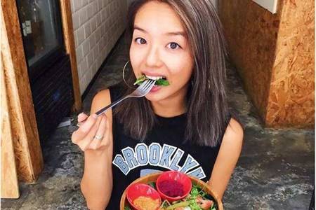 减肥餐一日三餐食谱,合理饮食让女生月瘦十斤