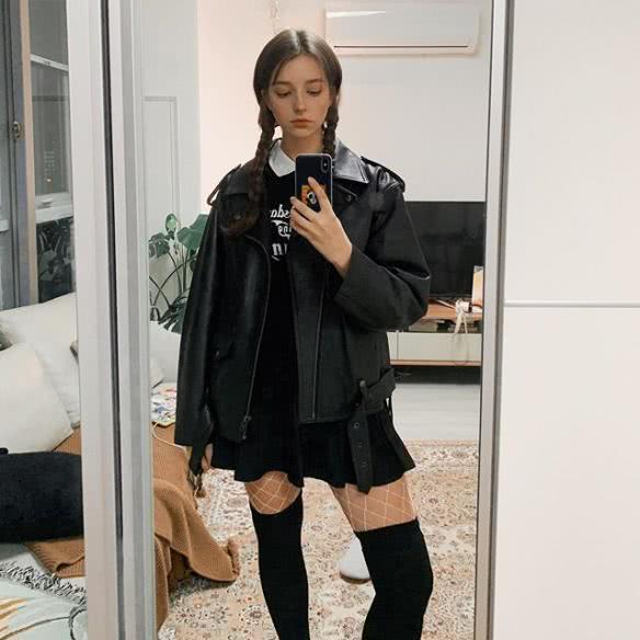 笑起来融化人的俄罗斯妹子，神仙颜值+精灵造型太美丽