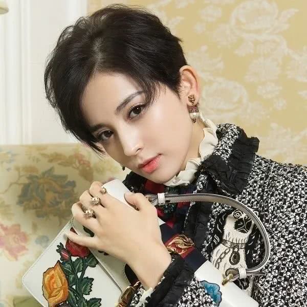 只有高颜值才能HOLD的发型,这款男友力MAX的短发轻易没人尝试!