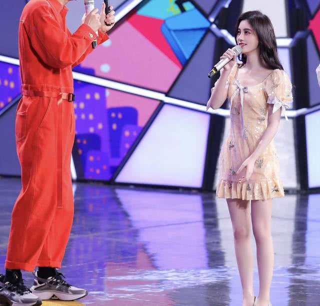 淡黄色公主风连衣裙造型大PK，鞠婧祎完胜欧阳娜娜吴宣仪