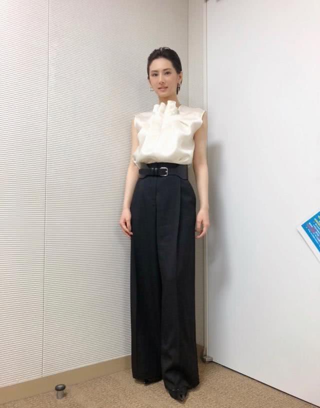 “美少女战士”33岁北川景子怀孕了！却少女颜十足