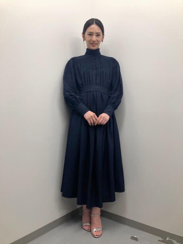 “美少女战士”33岁北川景子怀孕了！却少女颜十足