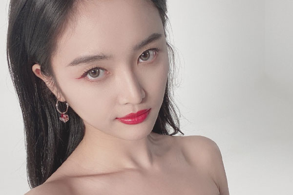 吴宣仪的朋友圈是什么样的 碎碎念小话痨超可爱