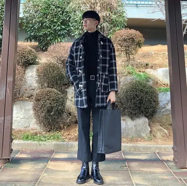韩国时尚博主日常穿搭分享,男生们照着穿就行!